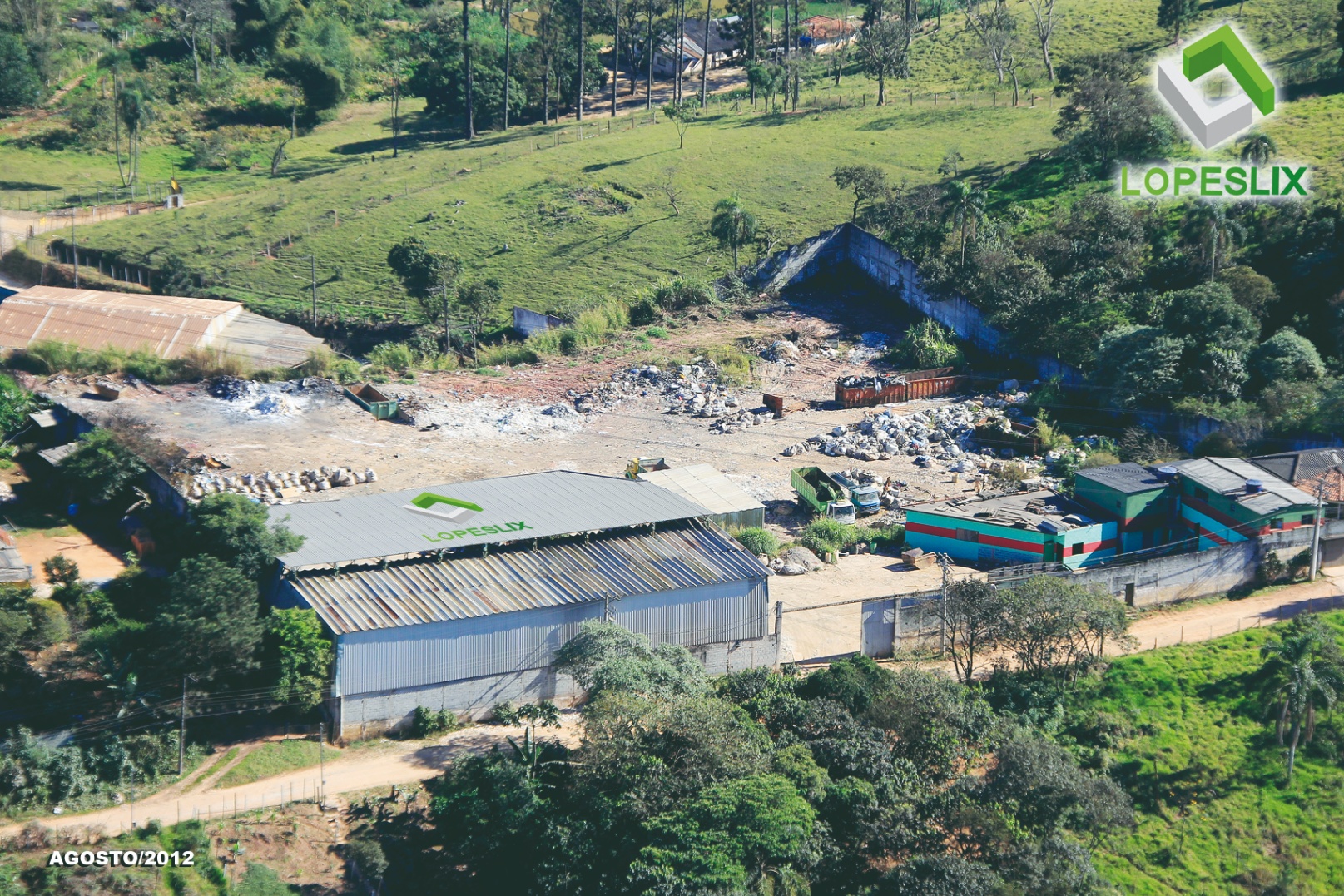 Vista aérea das instalações da Lopes Lix - Centro de reciclagem e processamento de materiais